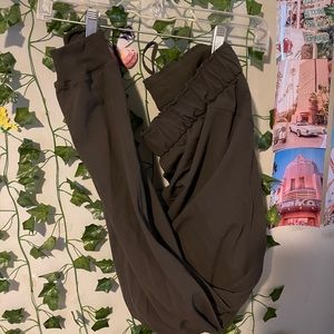 lululemon joggers
